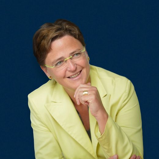 Profilbild von Uta-Micaela Dürig